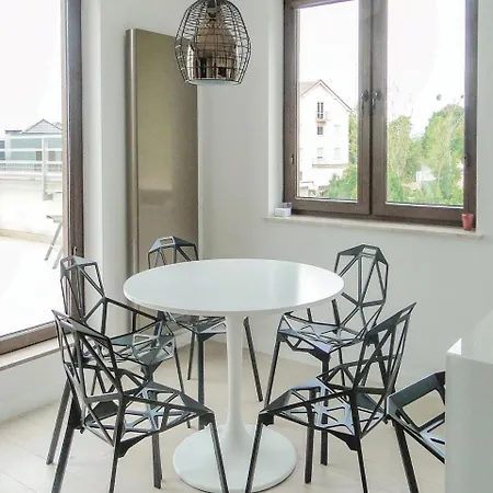 公寓 Three-bedroom In 格丁尼亚